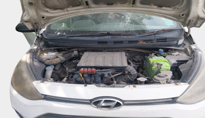 2015 Hyundai Xcent BASE 1.2, Petrol, Manual, 2,54,000 km, exterior