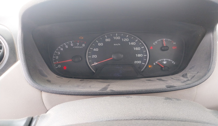 2015 Hyundai Xcent BASE 1.2, Petrol, Manual, 2,54,000 km, interior
