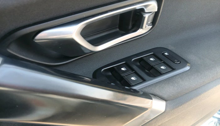 2023 Tata Harrier XT PLUS 2.0L KRYOTEC, Diesel, Manual, 56,421 km, interior