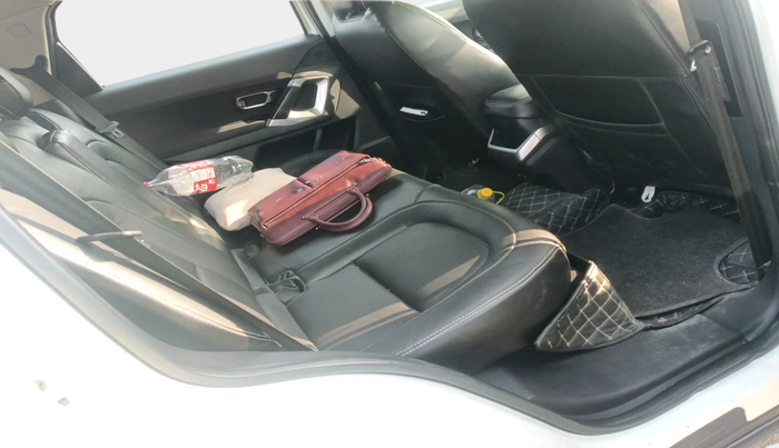 2023 Tata Harrier XT PLUS 2.0L KRYOTEC, Diesel, Manual, 56,421 km, interior