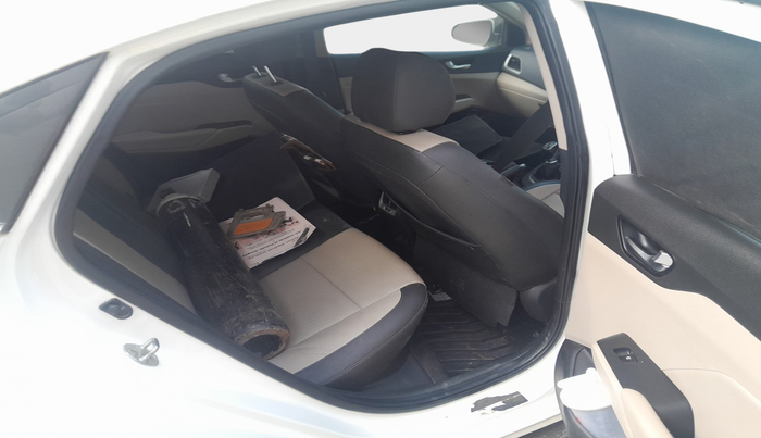 2019 Hyundai Verna 1.6 VTVT SX O, Petrol, Manual, 63,586 km, interior