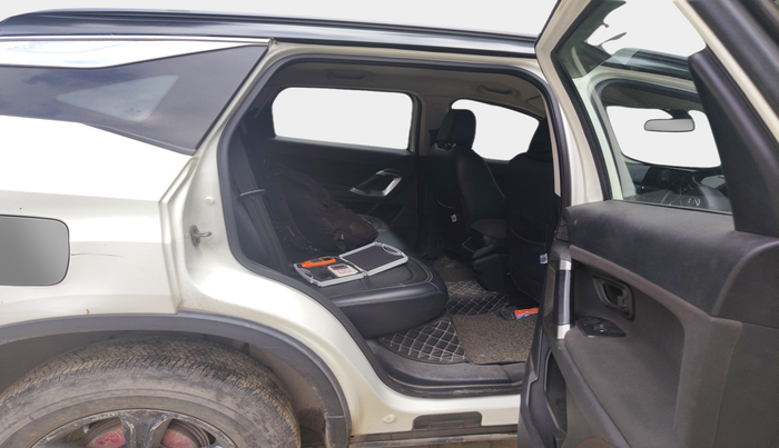 2019 Tata Harrier XM 2.0L KRYOTEC, Diesel, Manual, 61,022 km, interior