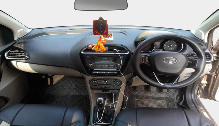 2018 Tata Tiago XZ PETROL, Petrol, Manual, 76,312 km, interior