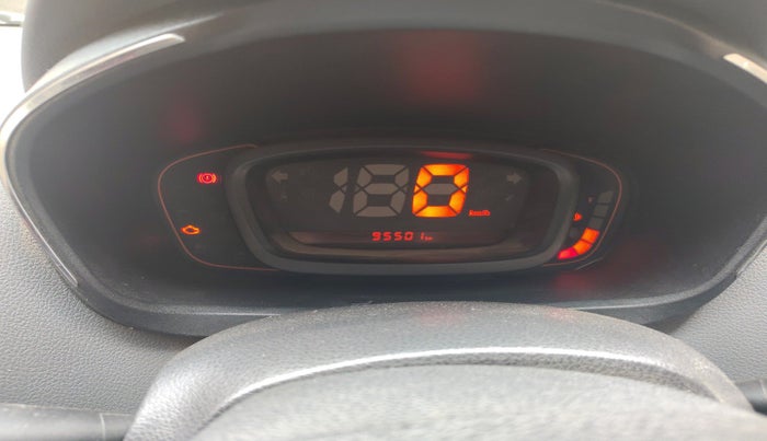 2018 Renault Kwid RXT 1.0 (O), Petrol, Manual, 95,501 km, interior
