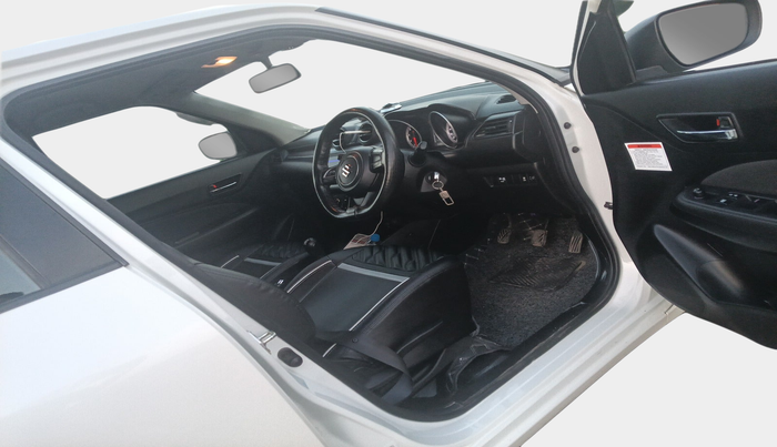 2023 Maruti Swift VXI CNG, Petrol, Manual, 44,261 km, interior