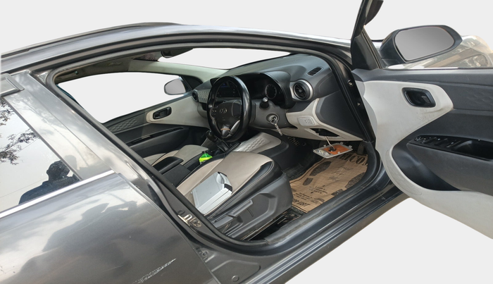 2021 Hyundai GRAND I10 NIOS MAGNA 1.2 KAPPA VTVT CNG, Petrol, Manual, 57,611 km, interior