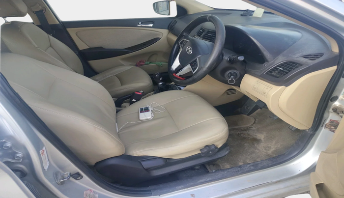 2011 Hyundai Verna FLUIDIC 1.6 VTVT SX, Petrol, Manual, 2,07,481 km, interior