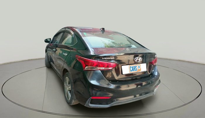 2018 Hyundai Verna 1.6 SX (O) CRDI MT, Diesel, Manual, 1,21,534 km, exterior