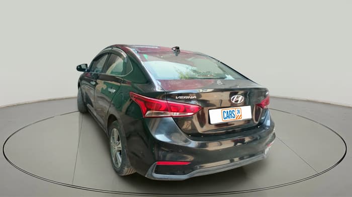 2018 Hyundai Verna 1.6 SX (O) CRDI MT, Diesel, Manual, 1,21,534 km, exterior