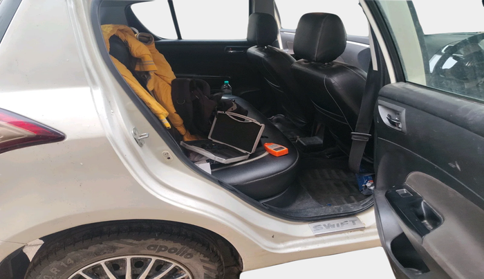 2013 Maruti Swift VXI, CNG, Manual, 97,000 km, interior