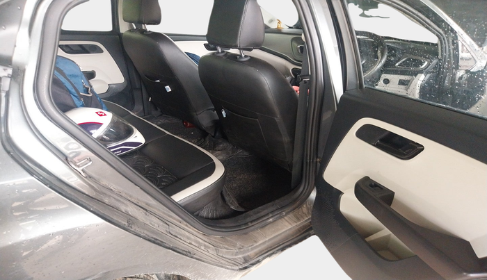 2023 Tata ALTROZ XM PLUS SUNROOF, Petrol, Manual, 25,806 km, interior