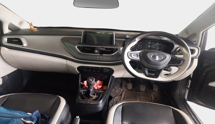 2023 Tata ALTROZ XM PLUS SUNROOF, Petrol, Manual, 25,806 km, interior