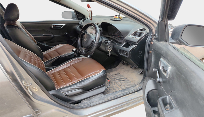 2014 Maruti Swift LXI, Petrol, Manual, 1,00,546 km, interior