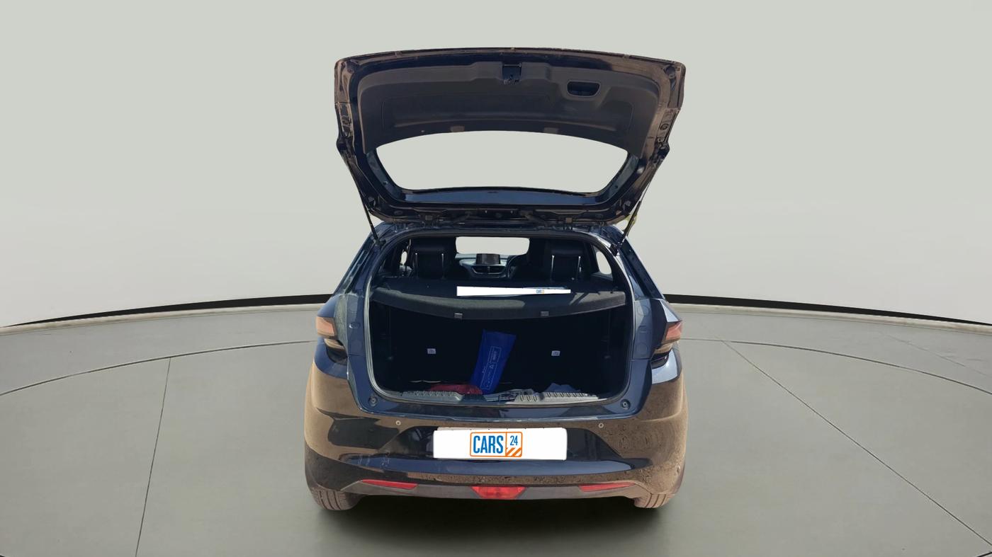 2022 Tata ALTROZ XZ PLUS PETROL DARK EDITION, Petrol, Manual, 17,500 km, exterior
