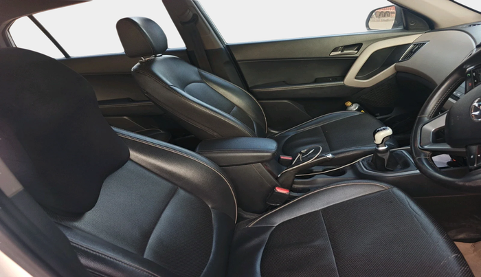 2017 Hyundai Creta SX (O) 1.6 DIESEL, Diesel, Manual, 1,48,021 km, interior