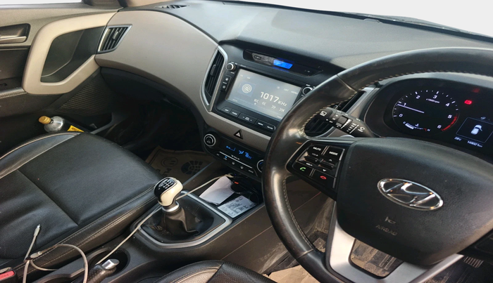 2017 Hyundai Creta SX (O) 1.6 DIESEL, Diesel, Manual, 1,48,021 km, interior