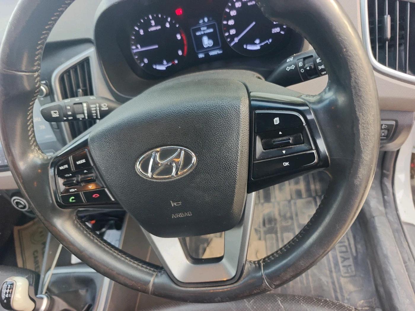 2017 Hyundai Creta SX (O) 1.6 DIESEL, Diesel, Manual, 1,48,021 km, interior