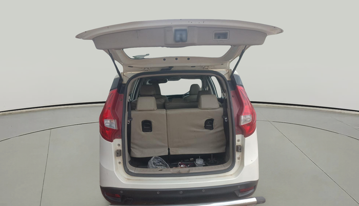 2020 Mahindra MARAZZO M2 8 STR, Diesel, Manual, 1,30,492 km, exterior