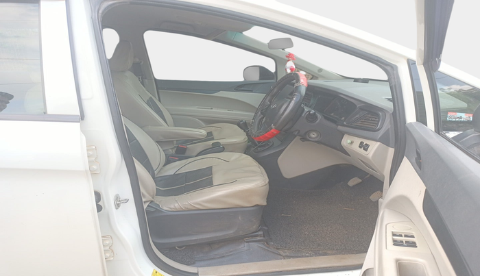 2020 Mahindra MARAZZO M2 8 STR, Diesel, Manual, 1,30,492 km, interior