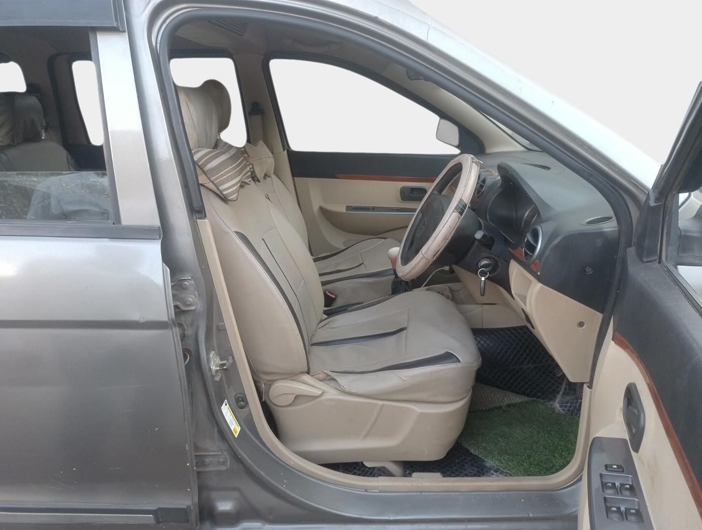 2014 Chevrolet Enjoy 1.3 LS 7 STR, Diesel, Manual, 1,04,804 km, interior