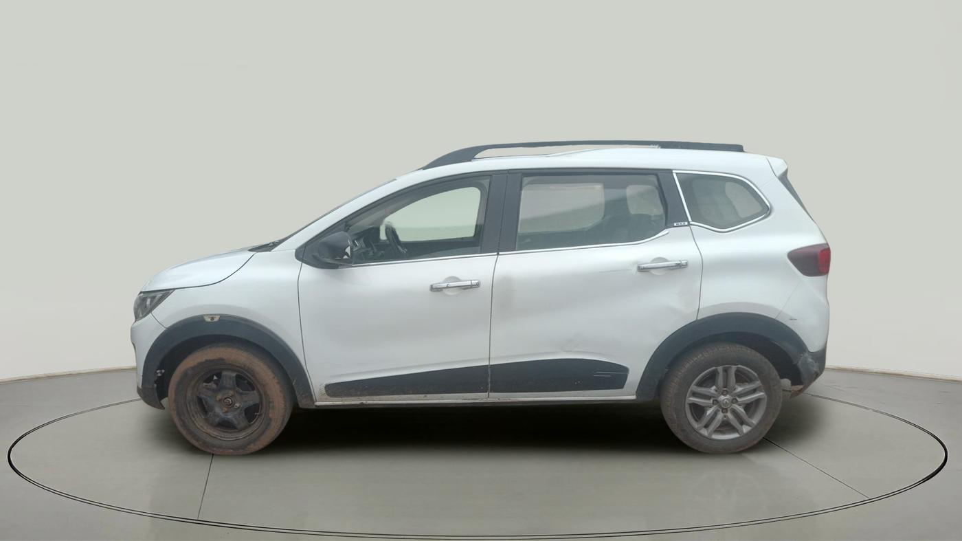 2020 Renault TRIBER RXZ, Petrol, Manual, 2,02,220 km, exterior