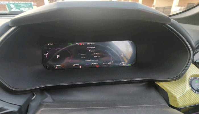 2023 Tata Harrier FEARLESS PLUS DUAL TONE AT, Diesel, Automatic, 17,148 km, interior