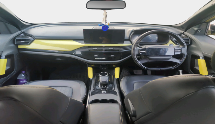 2023 Tata Harrier FEARLESS PLUS DUAL TONE AT, Diesel, Automatic, 17,148 km, interior