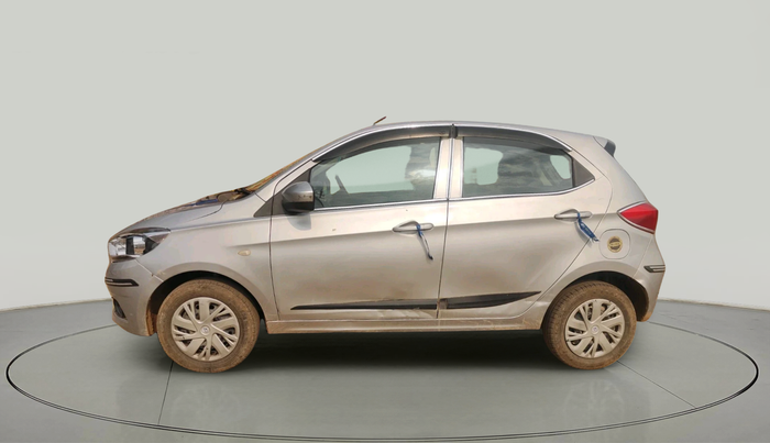 2017 Tata Tiago XT PETROL, Petrol, Manual, 64,276 km, exterior