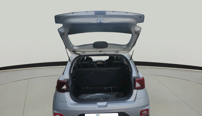 2020 Hyundai VENUE SX 1.5 CRDI, Diesel, Manual, 90,924 km, exterior