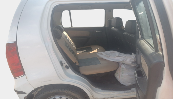 2017 Maruti Wagon R 1.0 LXI CNG, Petrol, Manual, 1,12,628 km, interior