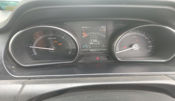 2017 Tata Hexa XT 4X2 7 STR, Diesel, Manual, 88,854 km, interior