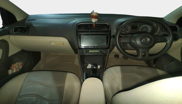 2011 Volkswagen Vento HIGHLINE 1.6 MPI, Petrol, Manual, 68,203 km, interior