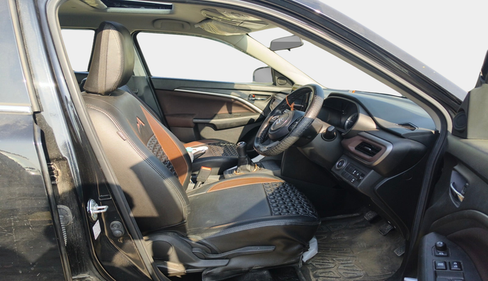 2024 Maruti BREZZA ZXI SMART HYBRID , Petrol, Manual, 2,403 km, interior