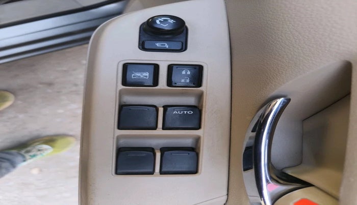 2021 Maruti Ertiga ZXI+ SHVS, Petrol, Manual, 43,605 km, interior