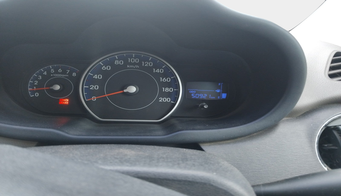 2012 Hyundai i10 MAGNA 1.1, Petrol, Manual, 50,921 km, interior
