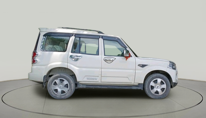 2018 Mahindra Scorpio S7, Diesel, Manual, 56,175 km, exterior