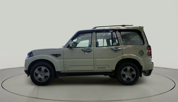 2018 Mahindra Scorpio S7, Diesel, Manual, 56,175 km, exterior