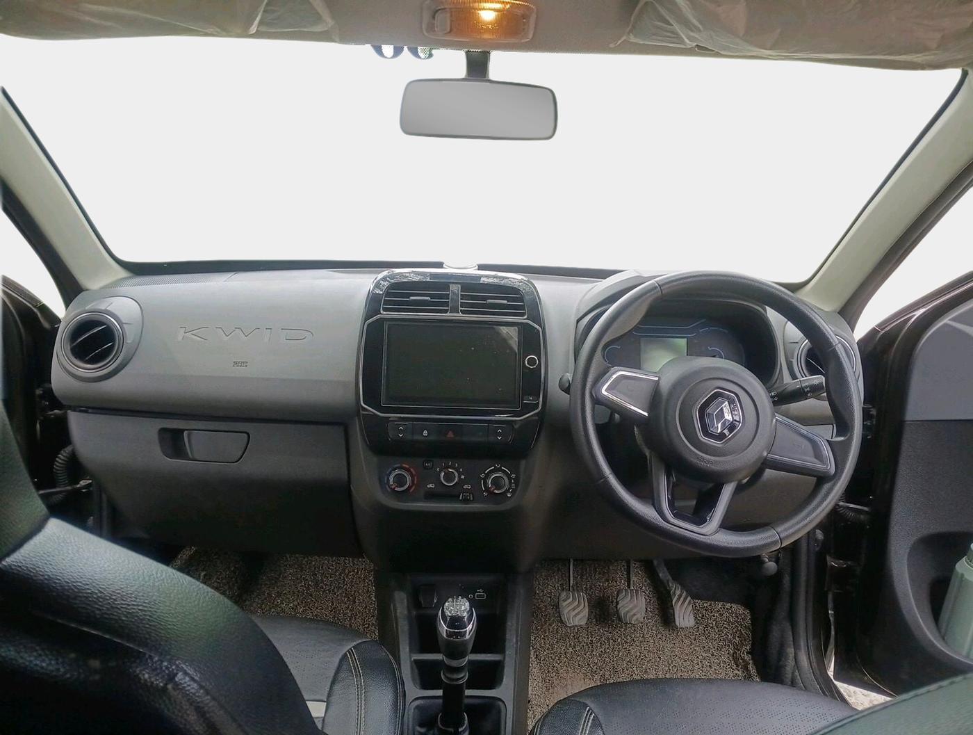 2020 Renault Kwid RXT 1.0 (O), Petrol, Manual, 57,977 km, interior