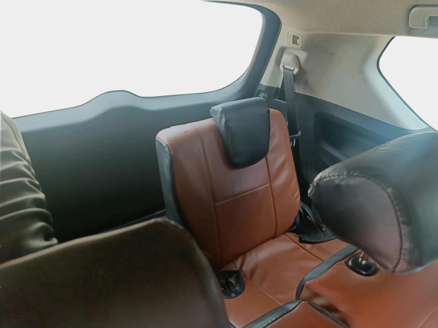 2022 Toyota Innova Crysta 2.4 VX 8 STR, Diesel, Manual, 1,03,570 km, interior