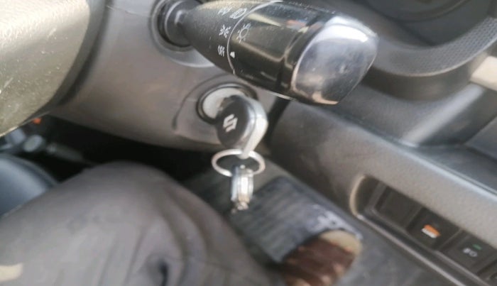 2016 Maruti Swift LXI (O), Petrol, Manual, 86,293 km, interior