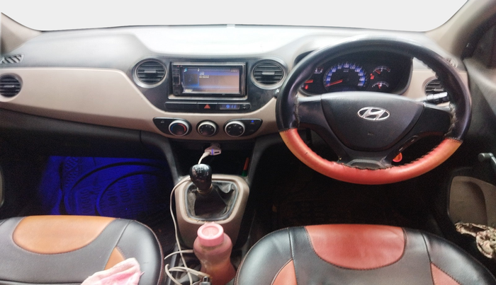 2017 Hyundai XCENT PRIME T CRDI, Diesel, Manual, 1,22,372 km, interior
