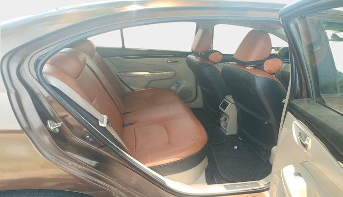 2014 Maruti Ciaz ZDI, Diesel, Manual, 1,60,210 km, interior