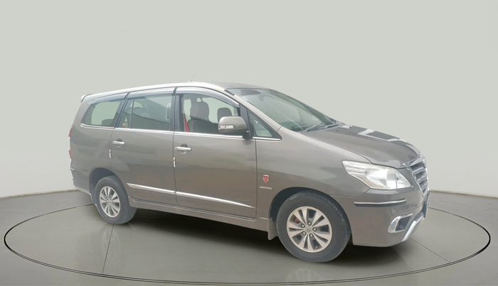 2015 Toyota Innova 2.5 VX 8 STR, Diesel, Manual, 1,70,231 km, exterior