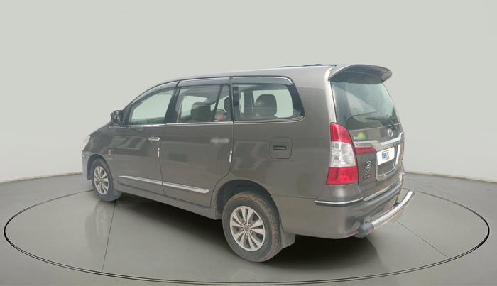 2015 Toyota Innova 2.5 VX 8 STR, Diesel, Manual, 1,70,231 km, exterior