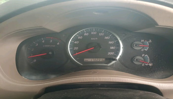 2015 Toyota Innova 2.5 VX 8 STR, Diesel, Manual, 1,70,231 km, interior