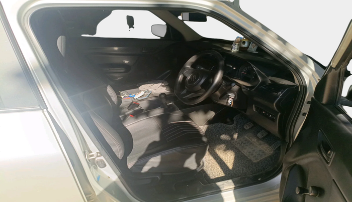2023 Maruti Swift LXI, Petrol, Manual, 5,744 km, interior