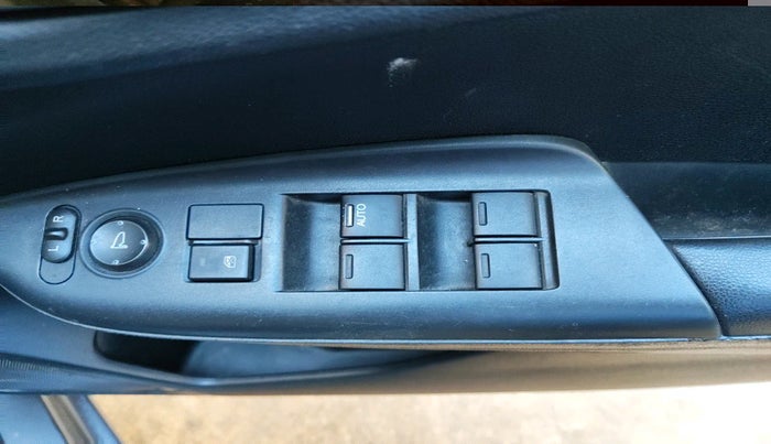 2017 Honda Jazz 1.2L I-VTEC SV, Petrol, Manual, 41,760 km, interior