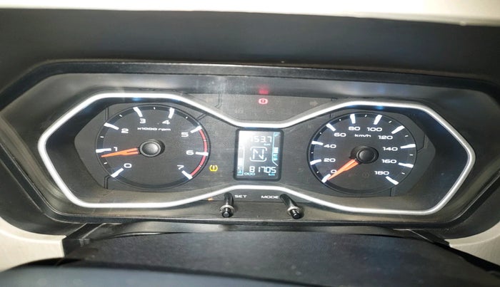 2018 Mahindra Scorpio S11 2WD, Diesel, Manual, 81,705 km, interior