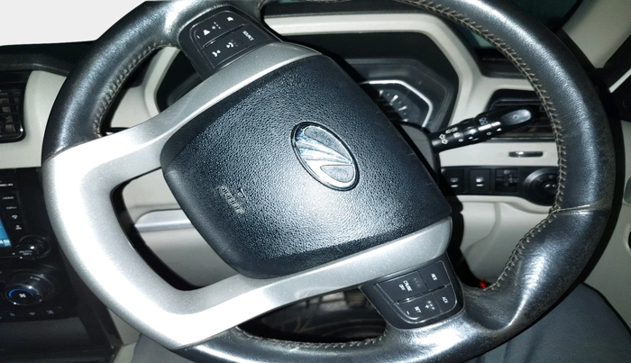 2018 Mahindra Scorpio S11 2WD, Diesel, Manual, 81,705 km, interior