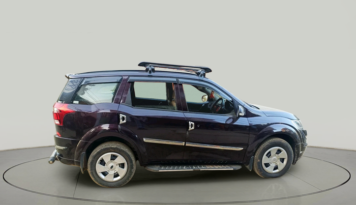 2020 Mahindra XUV500 W5, Diesel, Manual, 21,585 km, exterior